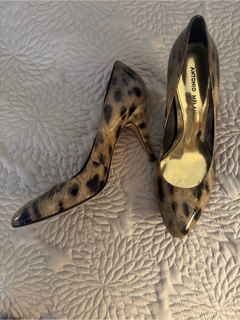 ANTONIO MELANI Leopard-Pattern Patent Leather Pumps - Tan & Black